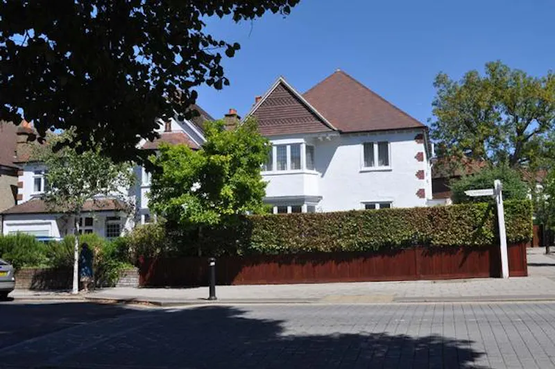 Dulwich family house, D2348 (photo 1)