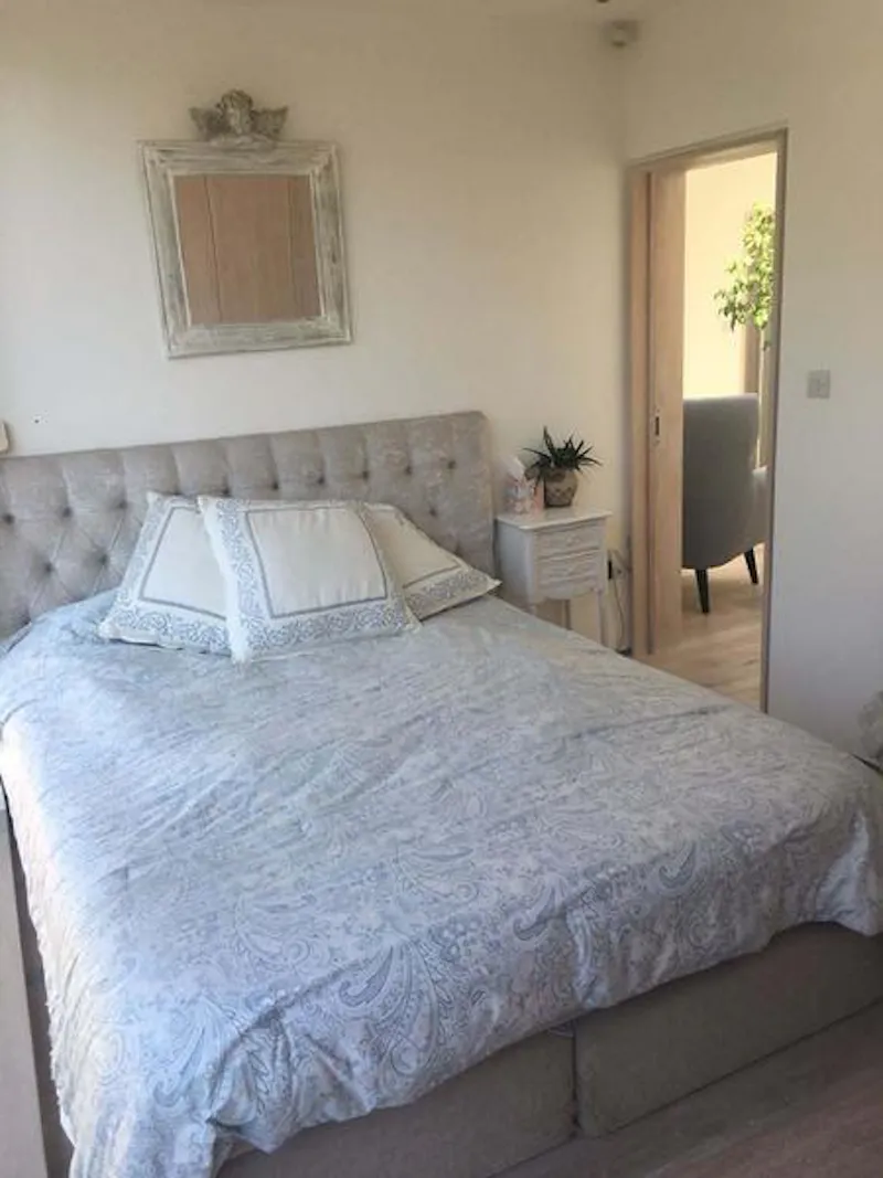 Bedroom at Scandi-inspired Dalston house, K434 (photo 19)