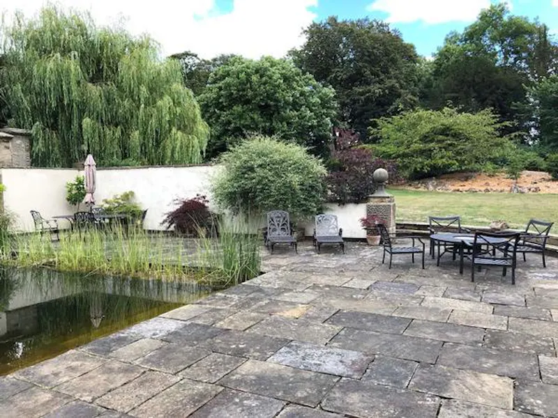 Terrace/Patio at Film location E459 in Derbyshire (photo 23)
