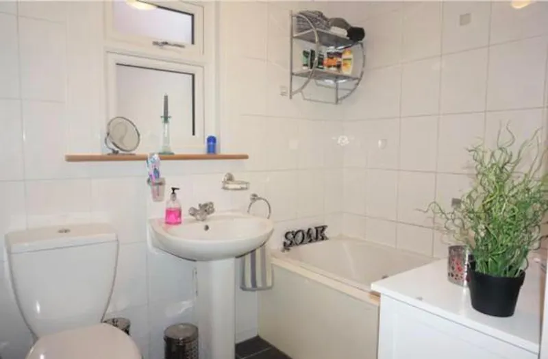 Bathroom at Plaistow Victorian terrace house, B1807 (photo 21)
