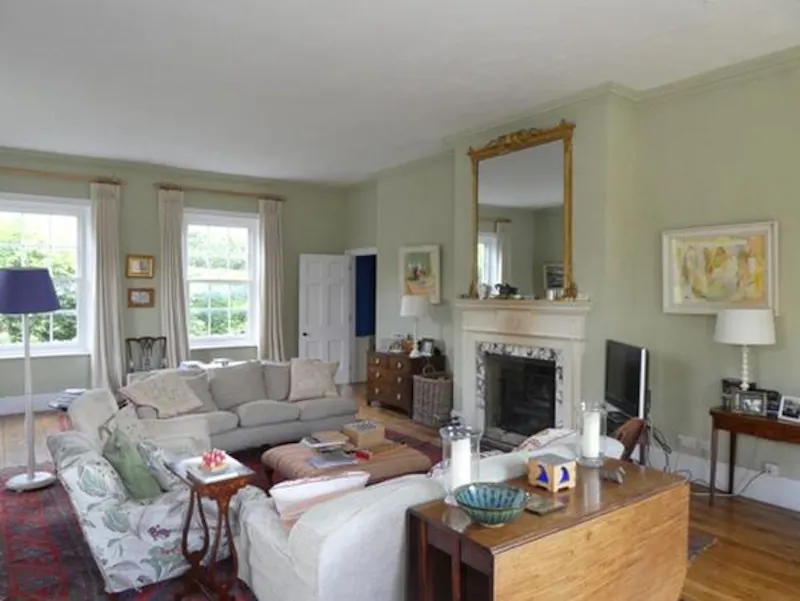 Fireplace at Film location L676 in Hertfordshire (photo 3)