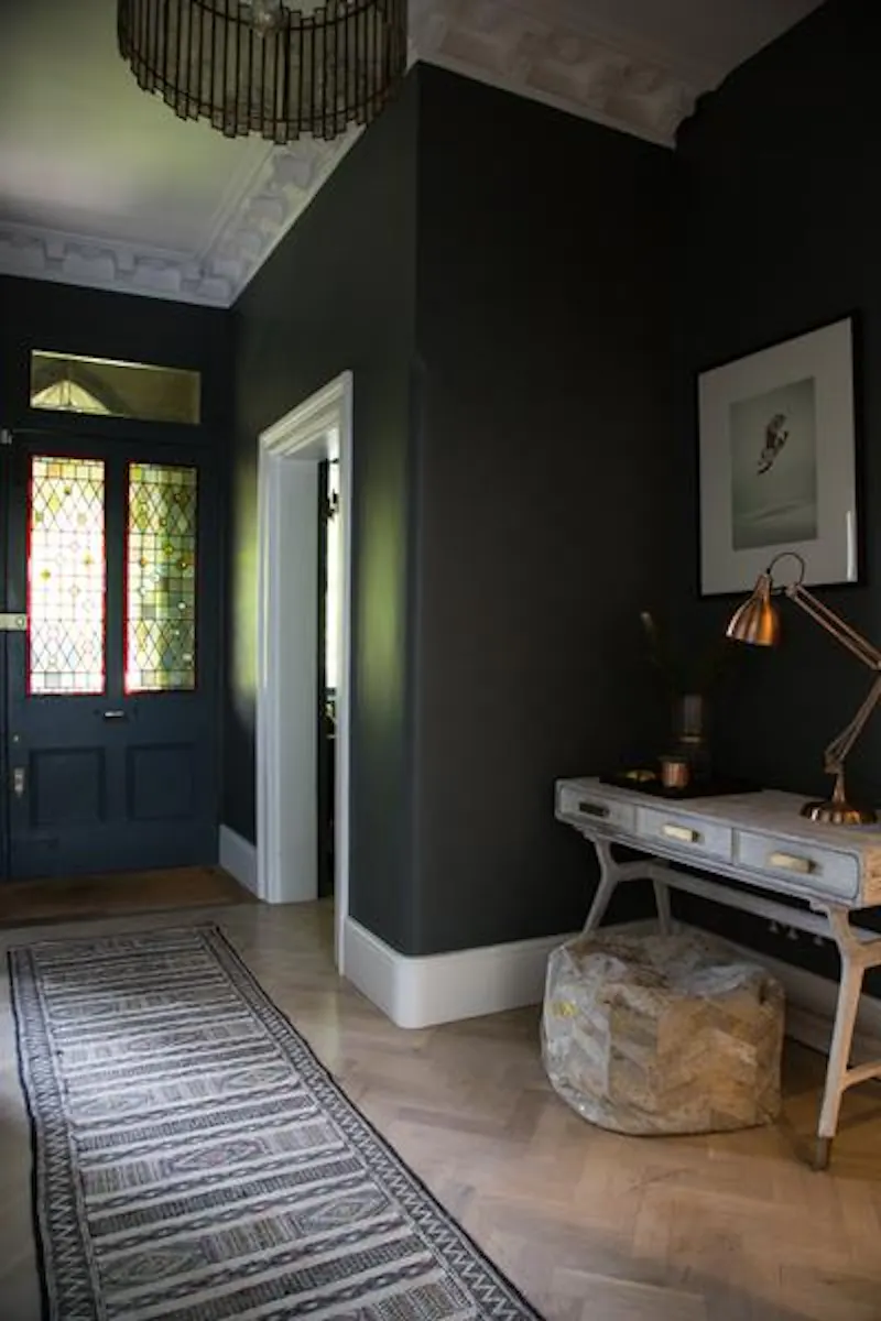 Entrance hall at Stylish Streatham home, B1808 (photo 2)