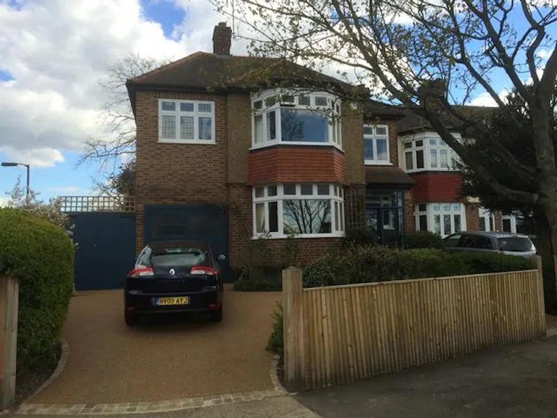 Family home in Peckham, D2352 (photo 1)