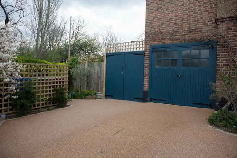 Driveway at Family home in Peckham, D2352 (photo 2)