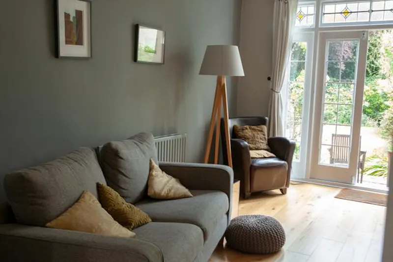 Living Room at Family home in Peckham, D2352 (photo 7)