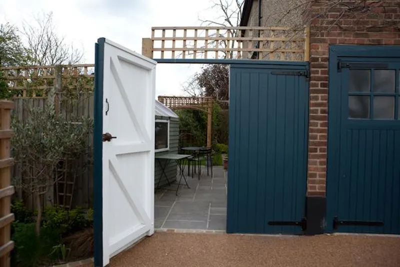 Family home in Peckham, D2352 (photo 46)