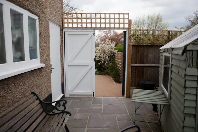 Family home in Peckham, D2352 (photo 47)