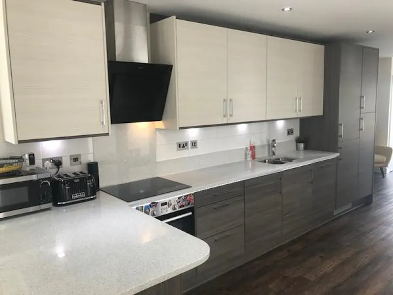 Kitchen at Film location D2354 in Essex (photo 2)