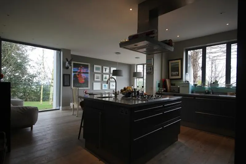 Kitchen island at Film location D2355 in East Sussex (photo 4)