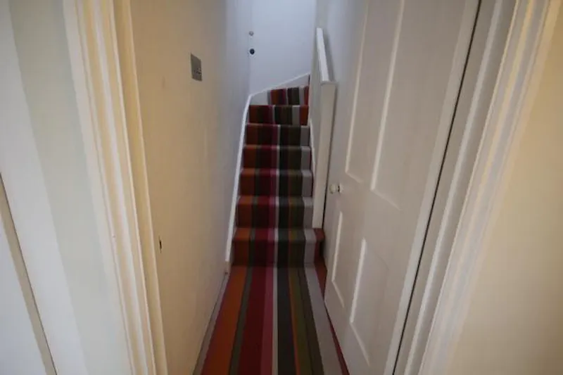 Staircase at Film location D2355 in East Sussex (photo 23)