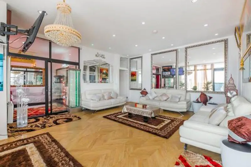 Living Room at Colourful Forest Gate penthouse, F1163 (photo 3)