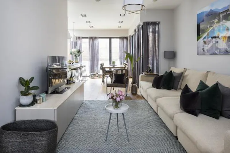 Chic house in Streatham, B1811 (photo 8)