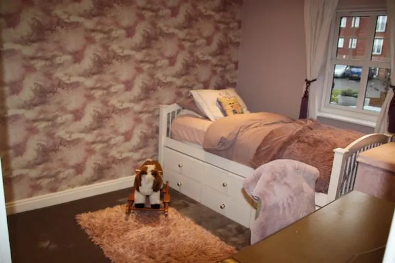 Bedroom - child's at Contemporary Mill Hill house, D2357 (photo 30)