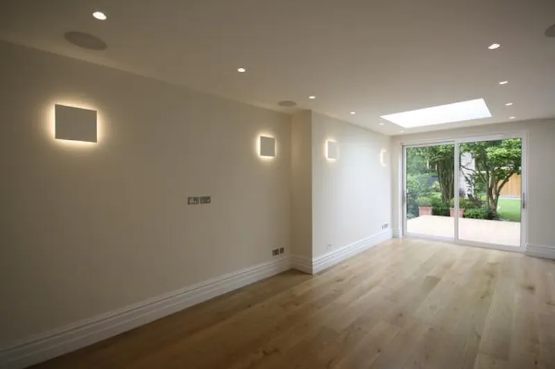 Living Room at Film location E461 in London (photo 6)