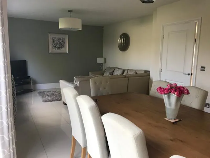 Dining room at Film location D2358 in Cheshire (photo 10)