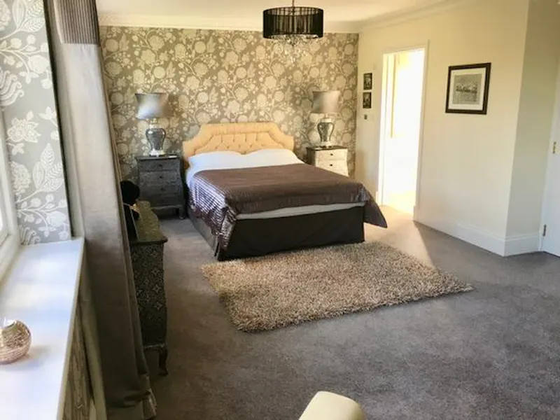 Bedroom at Colourful Wokingham house, D2359 (photo 16)