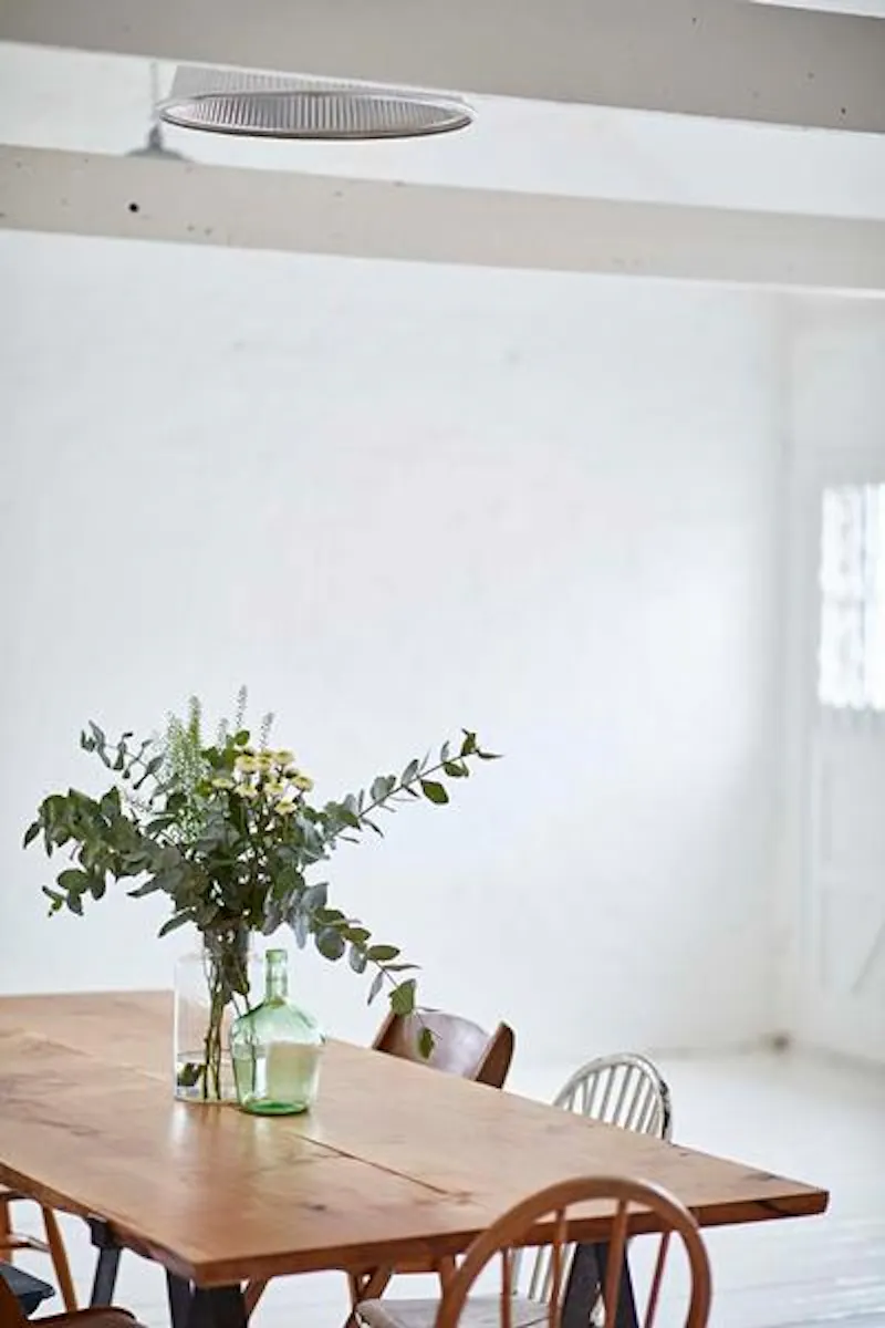 White loft studio in Forest Hill, N447 (photo 8)