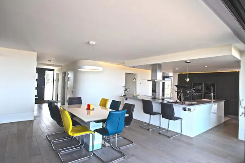 Ultra modern Kent beach house, K439 (photo 3)