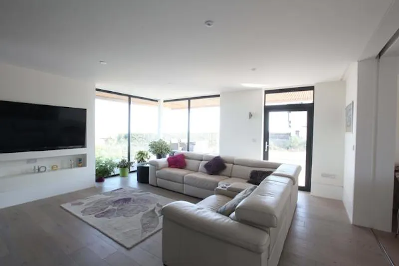 Living Room at Ultra modern Kent beach house, K439 (photo 8)
