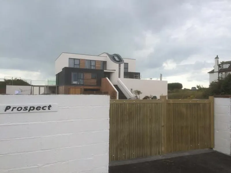 Ultra modern Kent beach house, K439 (photo 32)