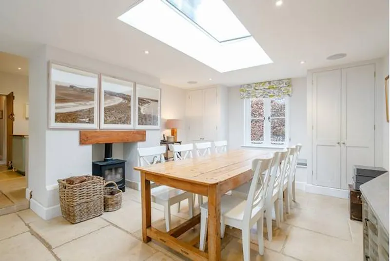 Dining room at Contemporary Wantage Vicarage, B1824 (photo 8)