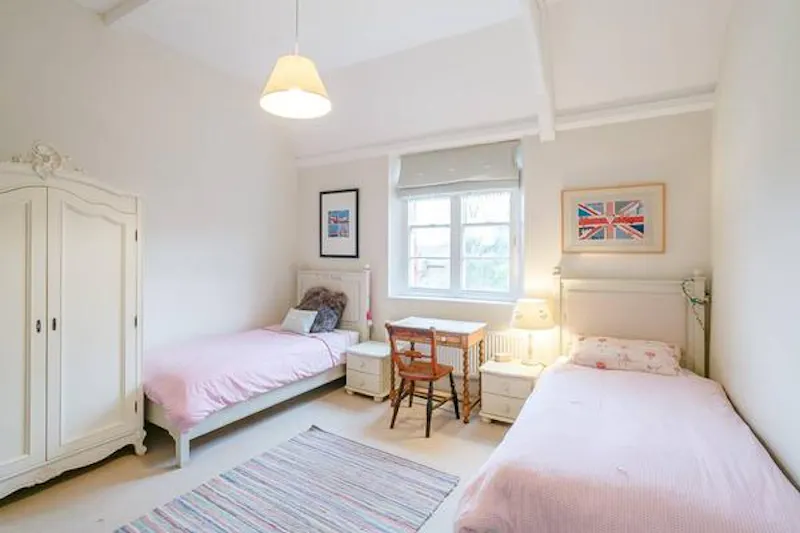 Contemporary Wantage Vicarage, B1824 (photo 29)