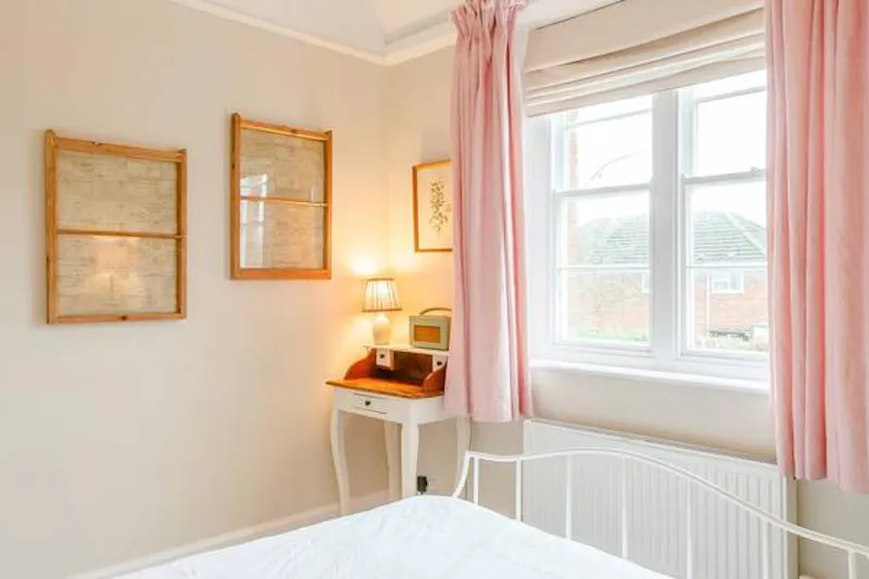 Contemporary Wantage Vicarage, B1824 (photo 30)
