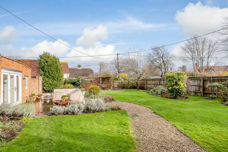 Contemporary Wantage Vicarage, B1824 (photo 34)