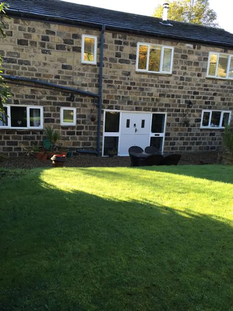 Quirky Leeds barn conversion, L684 (photo 2)