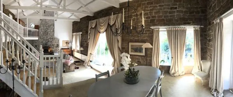 Quirky Leeds barn conversion, L684 (photo 4)