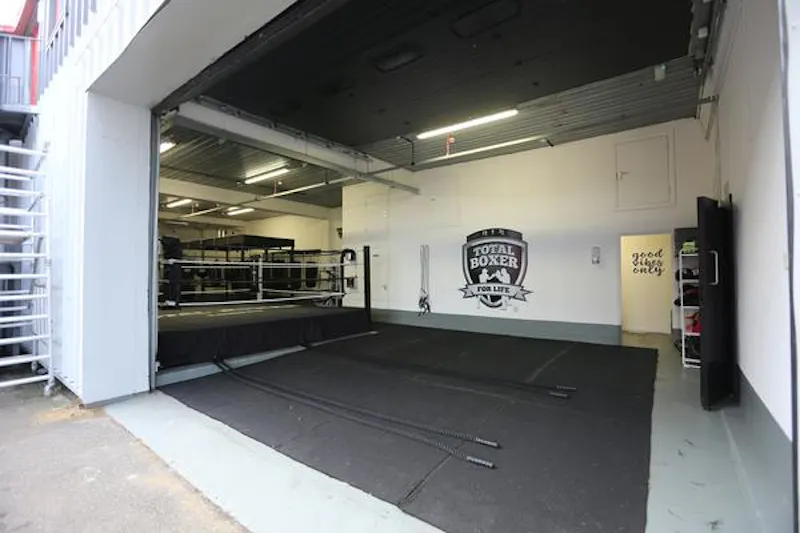 Hornsey boxing gym , V159 (photo 5)