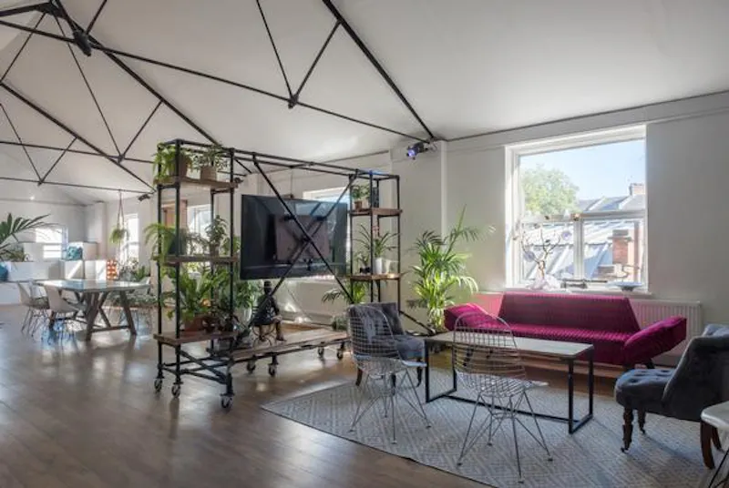 Trendy Cricklewood studio, N448 (photo 8)