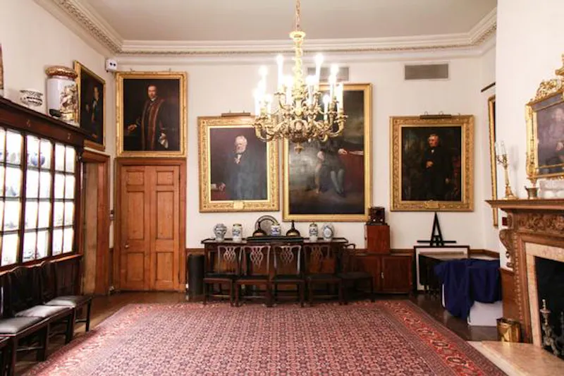 Opulent Blackfriars livery hall, A1463 (photo 14)