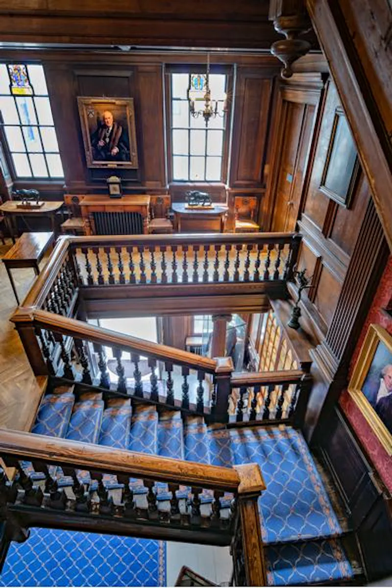 Staircase at Opulent Blackfriars livery hall, A1463 (photo 16)