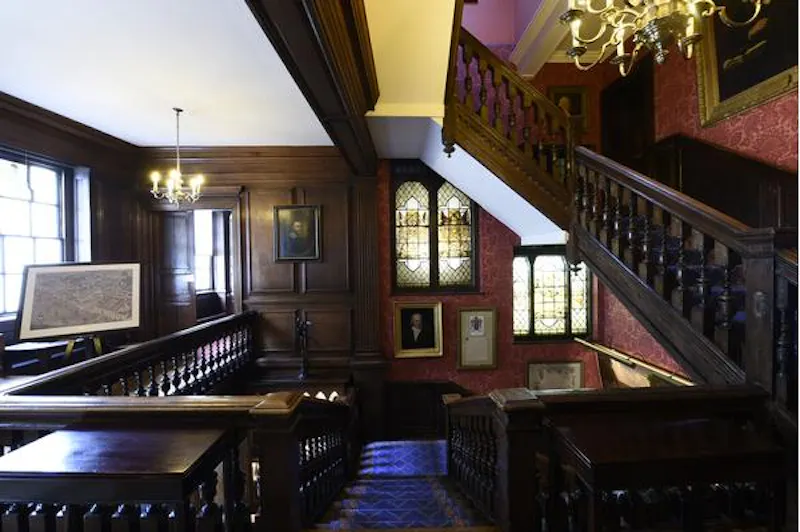 Opulent Blackfriars livery hall, A1463 (photo 18)