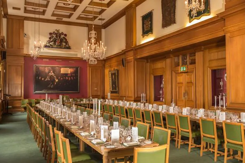 Impressive London Wall livery hall, A1464 (photo 6)