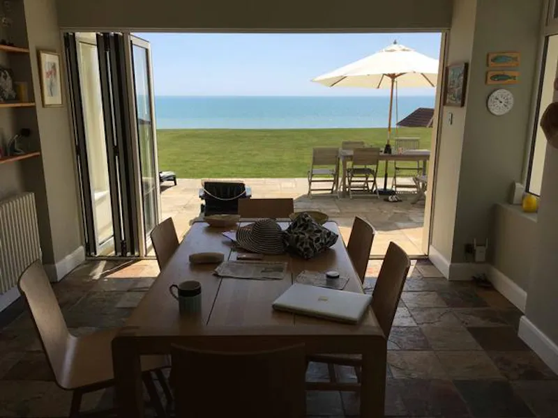 Dining room at Film location D2372 in East Sussex (photo 10)
