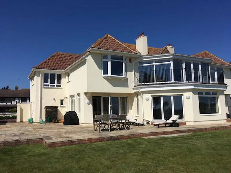 Terrace/Patio at Film location D2372 in East Sussex (photo 17)