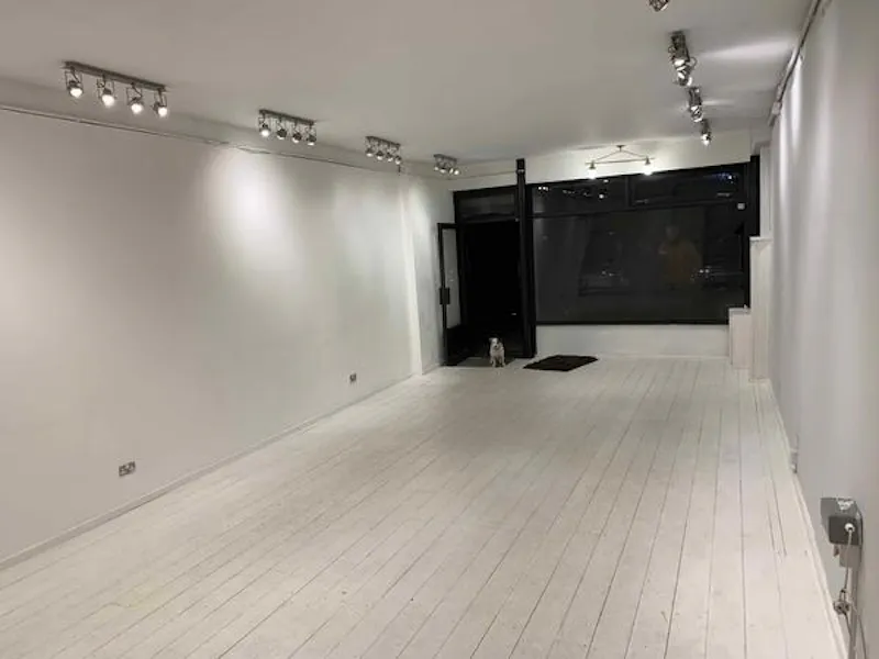 Film location SHOP35 in London (photo 10)