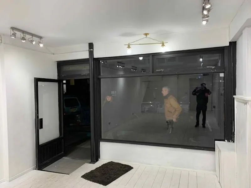 Film location SHOP35 in London (photo 11)