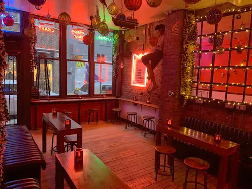 Neon Shoreditch bar, R820
