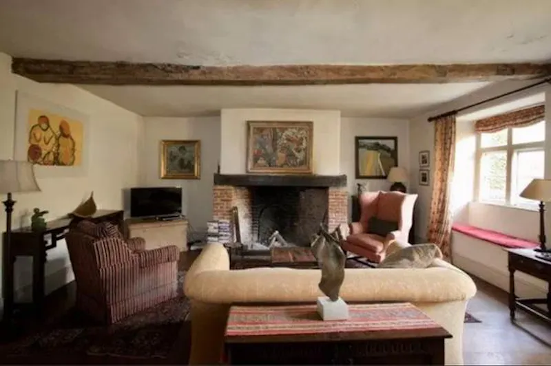 Beams at Film location H181 in West Sussex (photo 3)