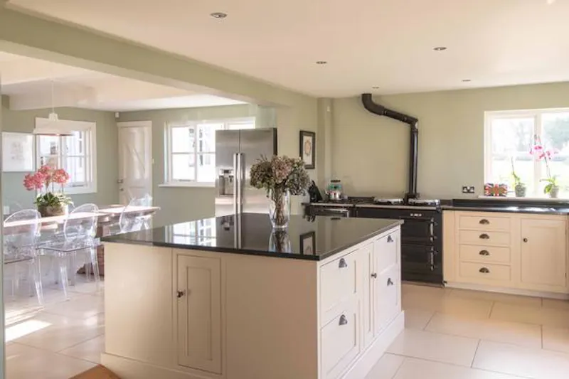 Large Dunsfold family home, B1836 (photo 7)