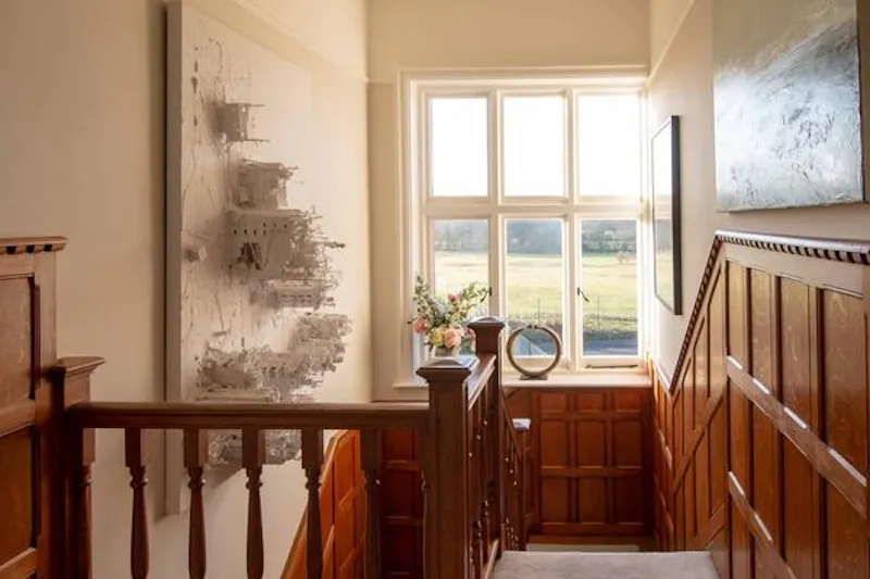 Large Dunsfold family home, B1836 (photo 17)