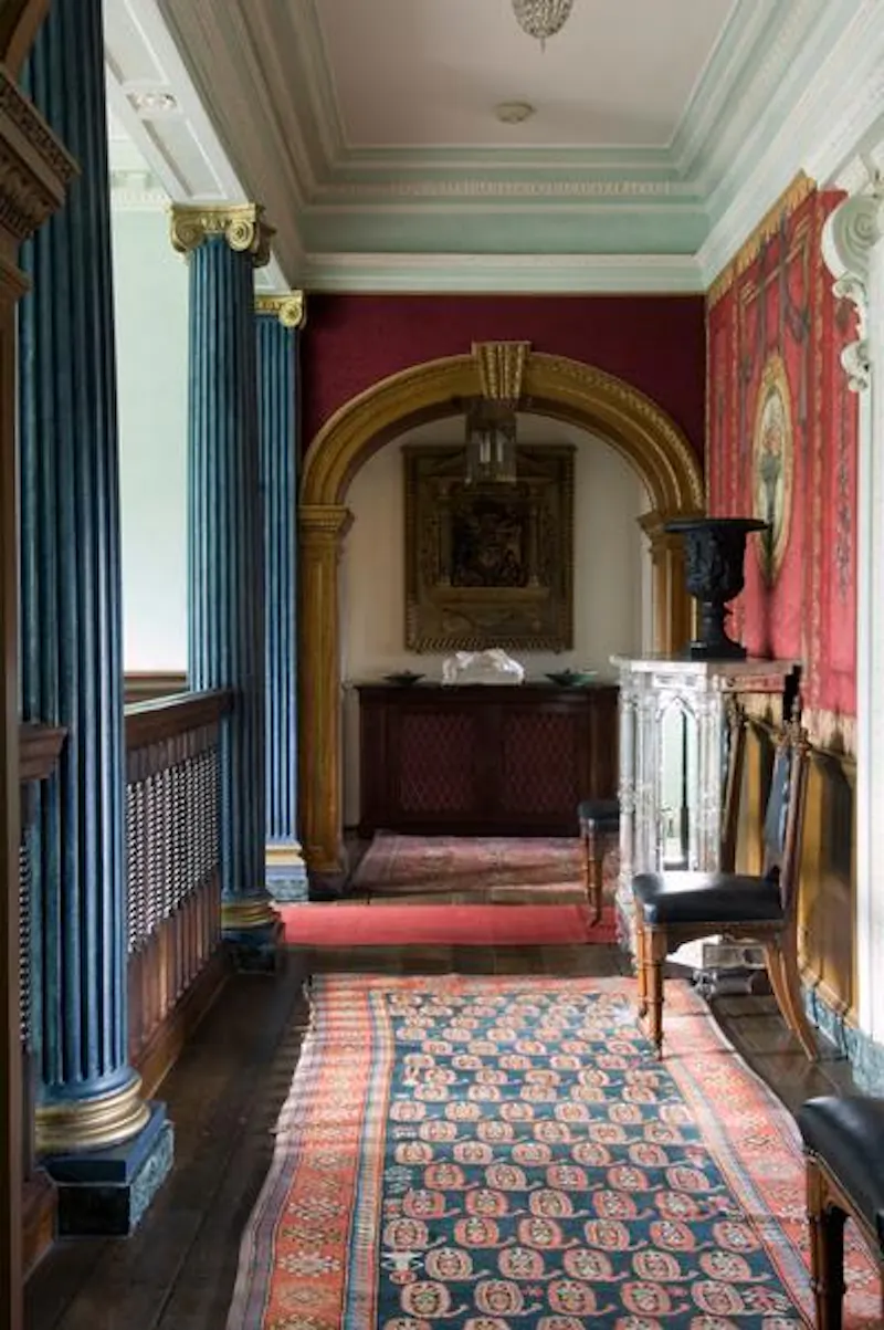Entrance hall at Elegant Huntingdon mansion, A1468 (photo 14)
