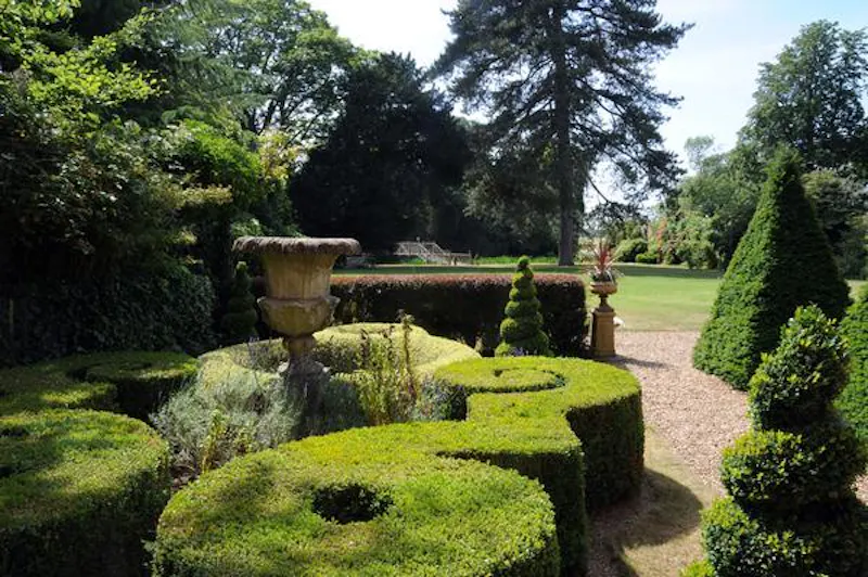 Elegant Huntingdon mansion, A1468 (photo 27)