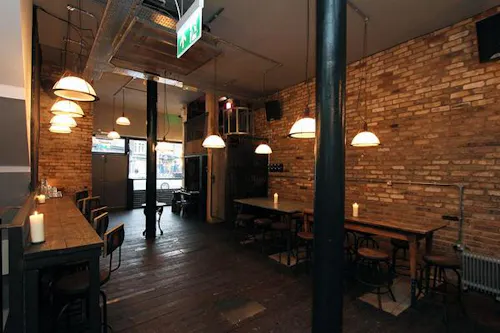 Film location, R821