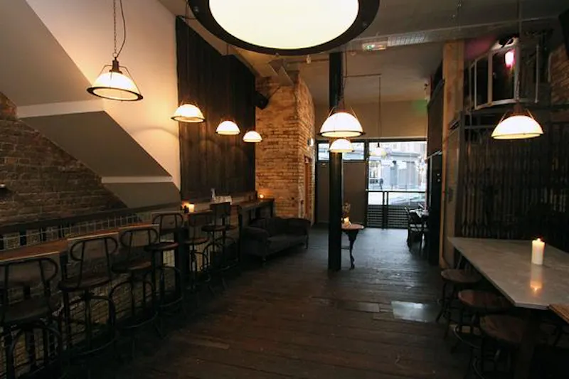 Film location R821 in London (photo 4)