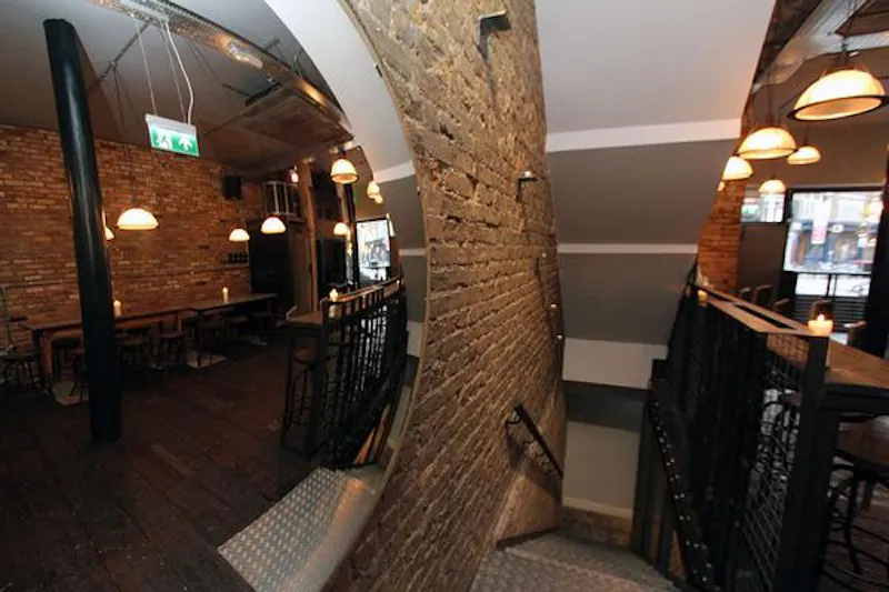 Film location R821 in London (photo 5)