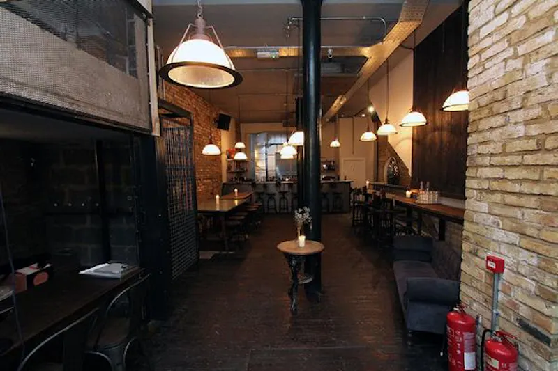 Film location R821 in London (photo 7)